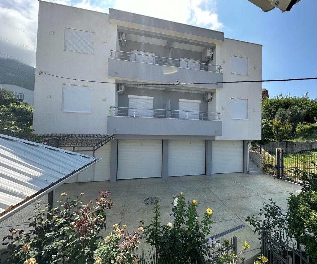 Villa Holiday Apartments 巴尔 外观 照片